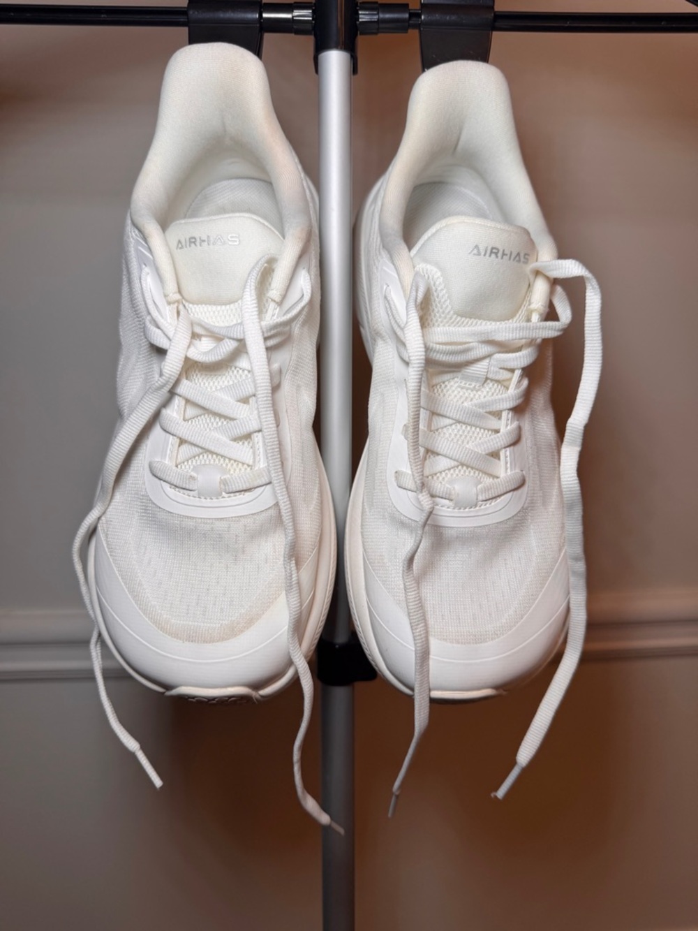 NWOB— All-White AIRHAS Womens Easy On Running Shoes
